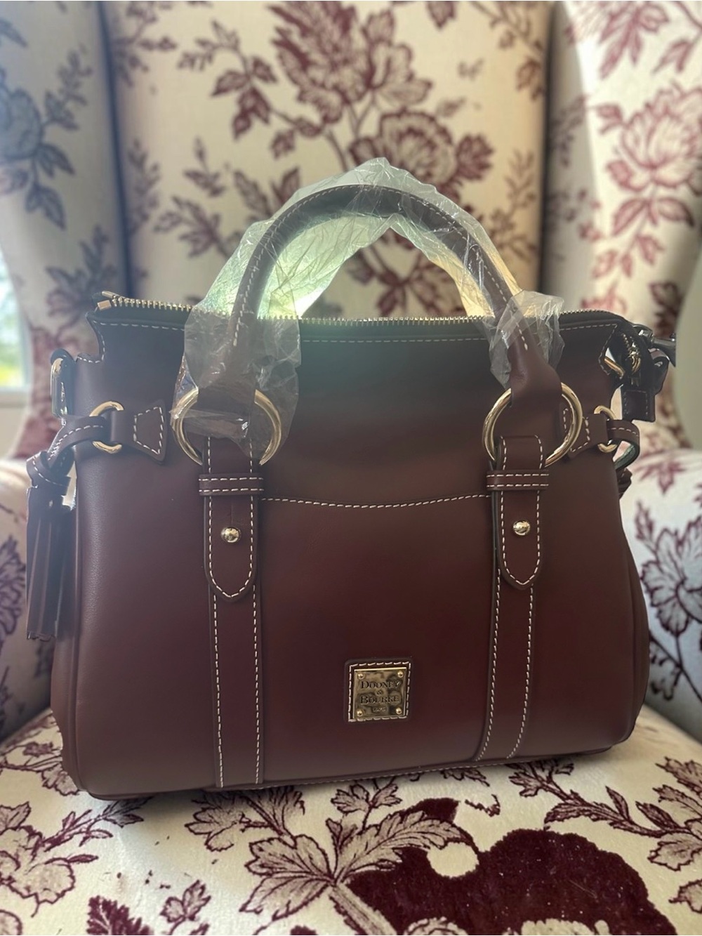 Dooney & Bourke Smooth Italian Burgundy Leather Satchel w/Wallet 8.5 x 4 Set - Picture 4 of 17